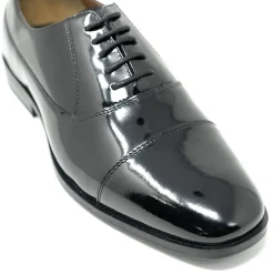 Walk London Florence Oxford Toe Cap Shoe Black Hot