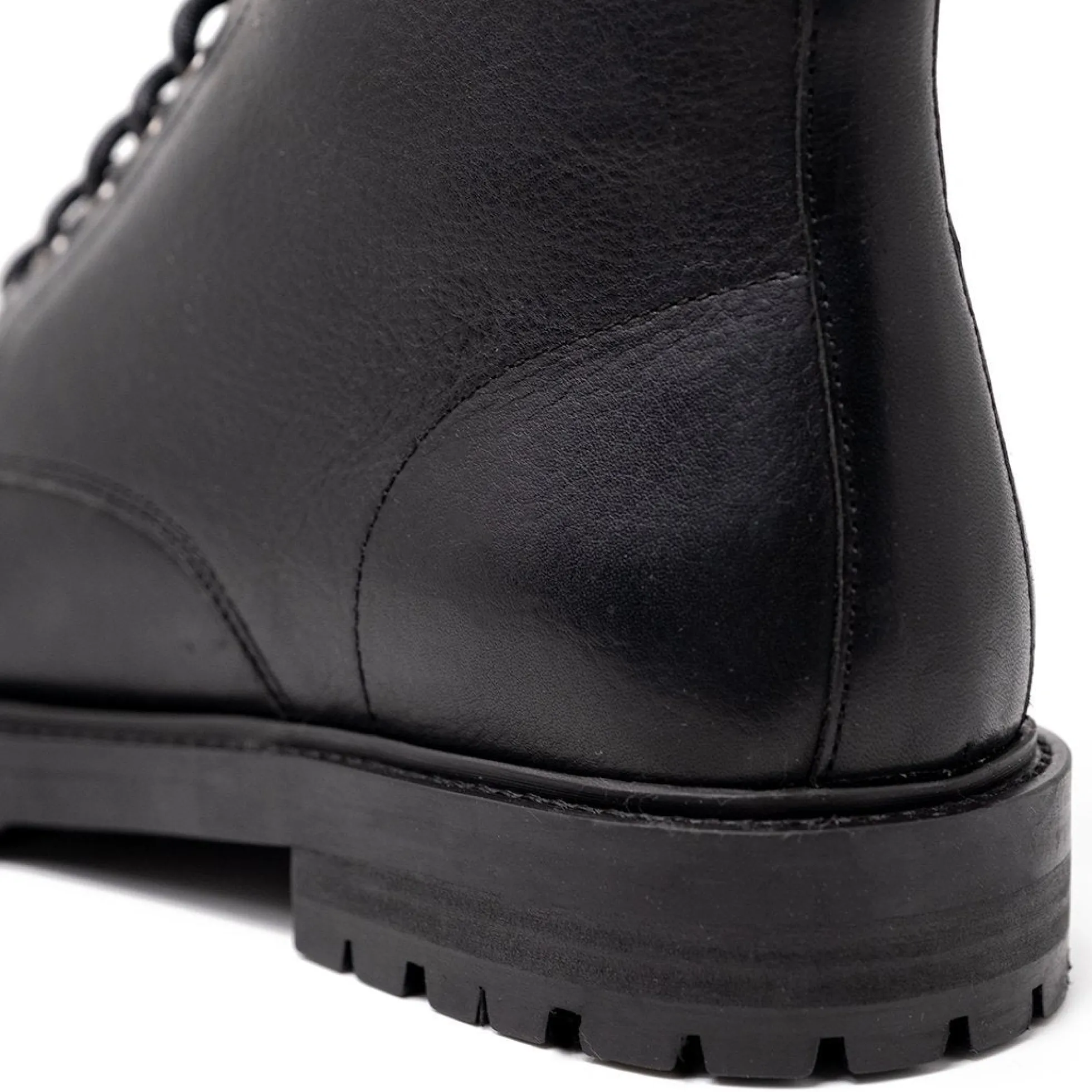 Walk London James Chukka Boot Black Flash Sale